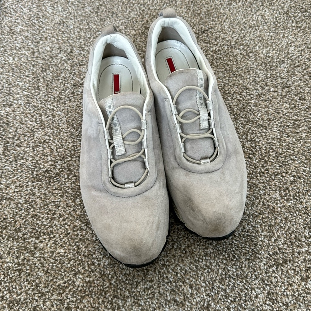 PRADA SIZE 38.5 SNEAKERS